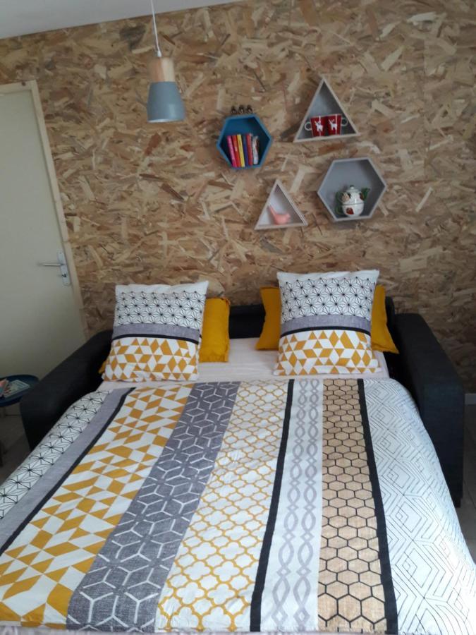 Bed and Breakfast Bruse & Co Oissery Екстер'єр фото